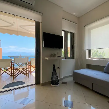 Casa vacanze Messinian Seaview Mezonette #private Beach#unoblu Petalídhion