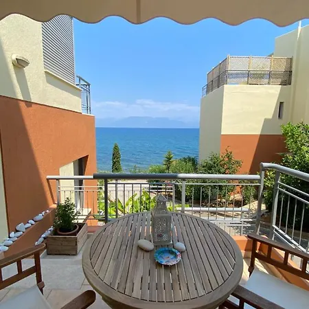 Messinian Seaview Mezonette #private Beach#unoblu