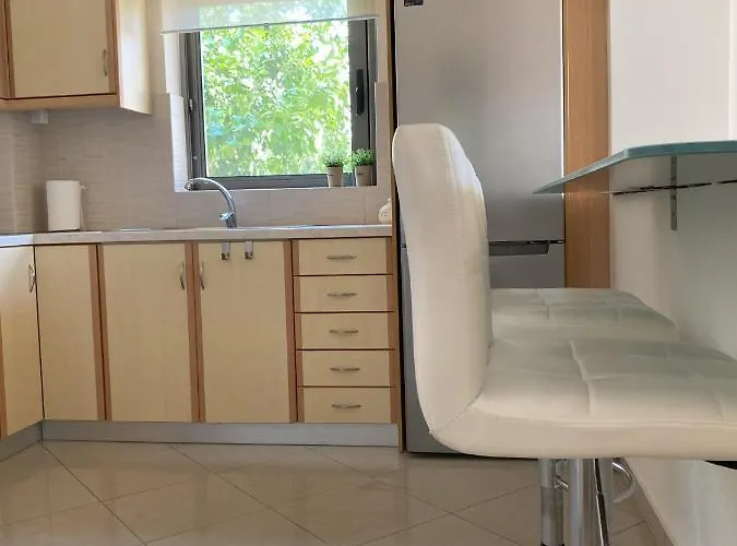 펜션 Messinian Seaview Mezonette #private Beach#unoblu Petalídhion